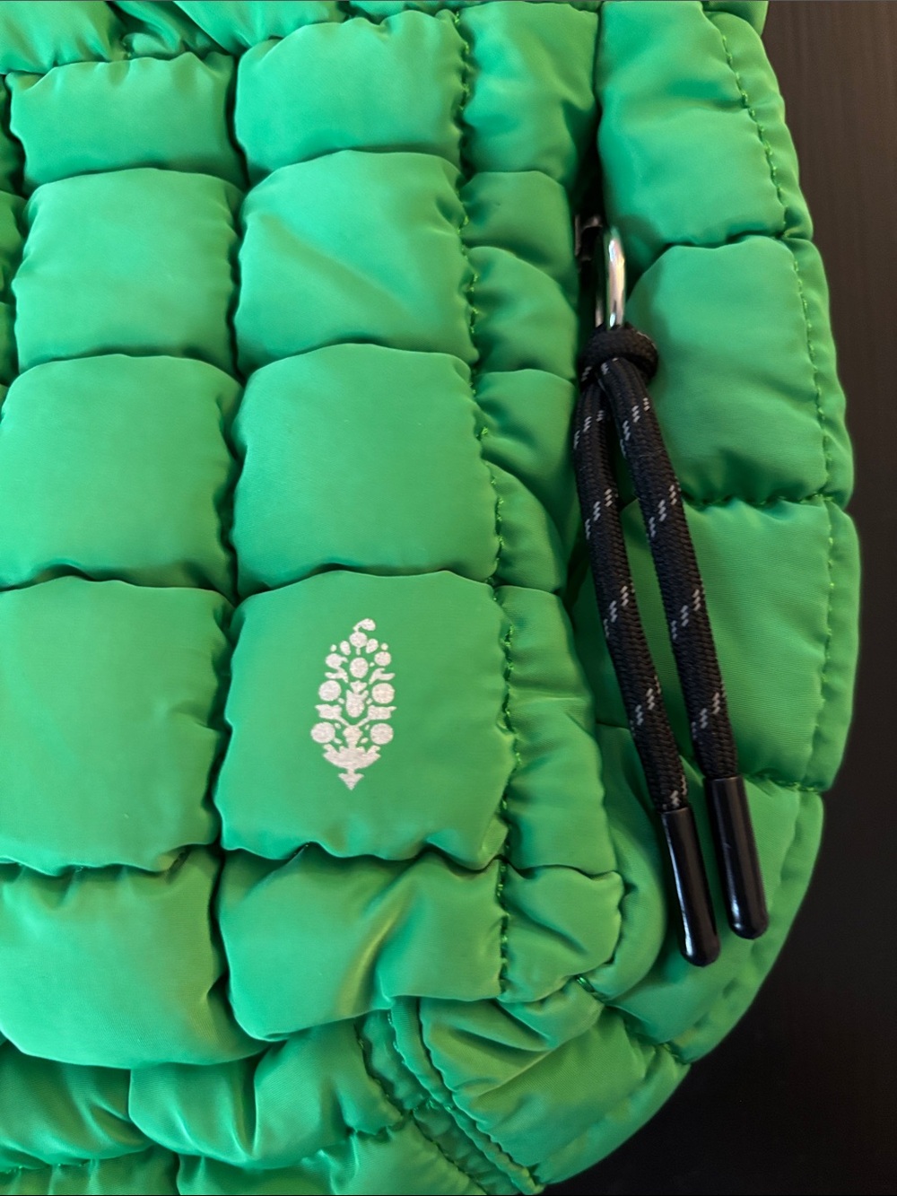 Free People Movement Quilted Baby Carryall Sling Bag, NWOT, Kelly Green - Picture 4 of 6